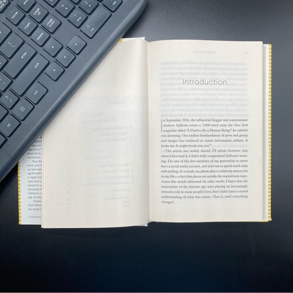 Digital Minimalism Choosing a Focused Life in a Noisy World Hardcover Book - Picture 8 of 16